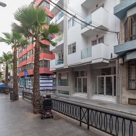 New And Cute Close To The Beach. Las Palmas